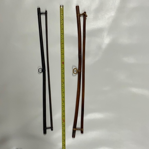 Tapestry hangers - Picture 1 of 5